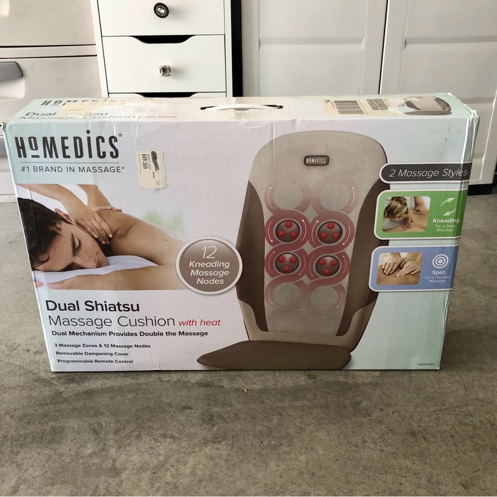 Homedics Dual Shiatsu Massage Cushion with Heat - New in Box.